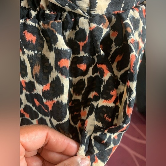 WHO What Wear Sketched Leopard Print Skirt in Black/Brown/Coral - Picture 8 of 9